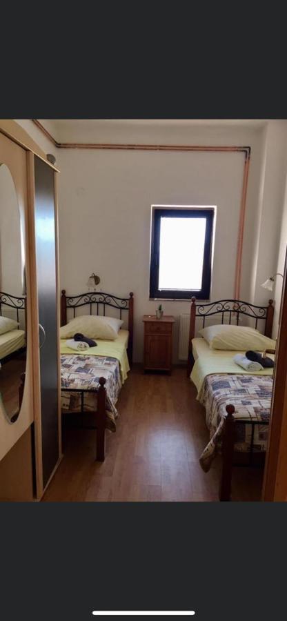 Piano Apartment Lopar Luaran gambar